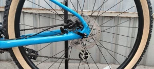 Велосипед 29" Marin BOBCAT TRAIL 3 (2021) Gloss Bright Blue/Dark Blue/Yellow/Magenta